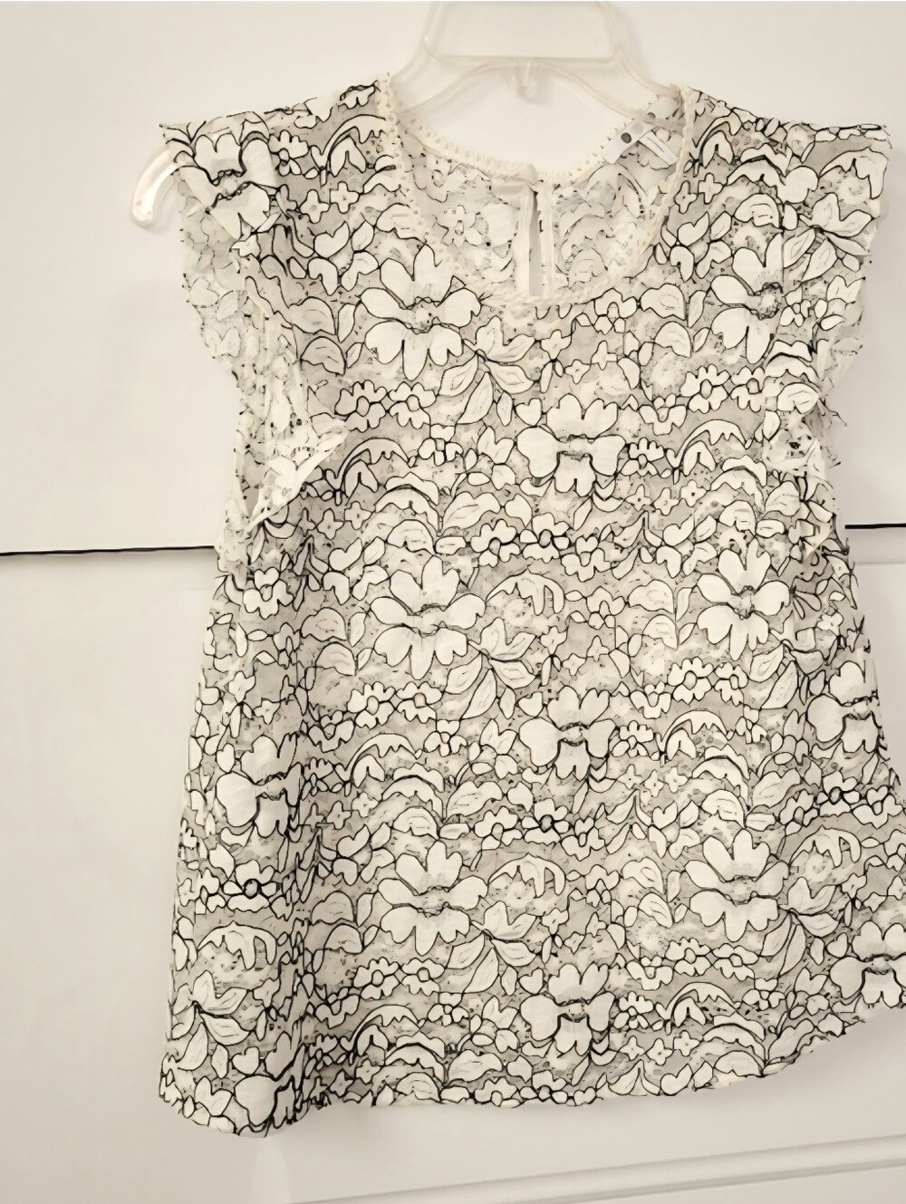 🦢 Three Dots Corded Lace Flounce-sleeve Top - Picture 4 of 11
